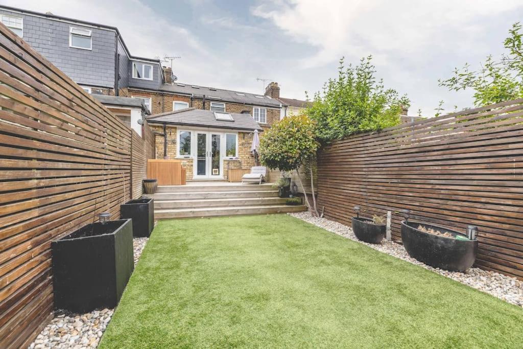 Villa Stylish 2-Bed House With Office And Private Garden Windsor Exterior foto
